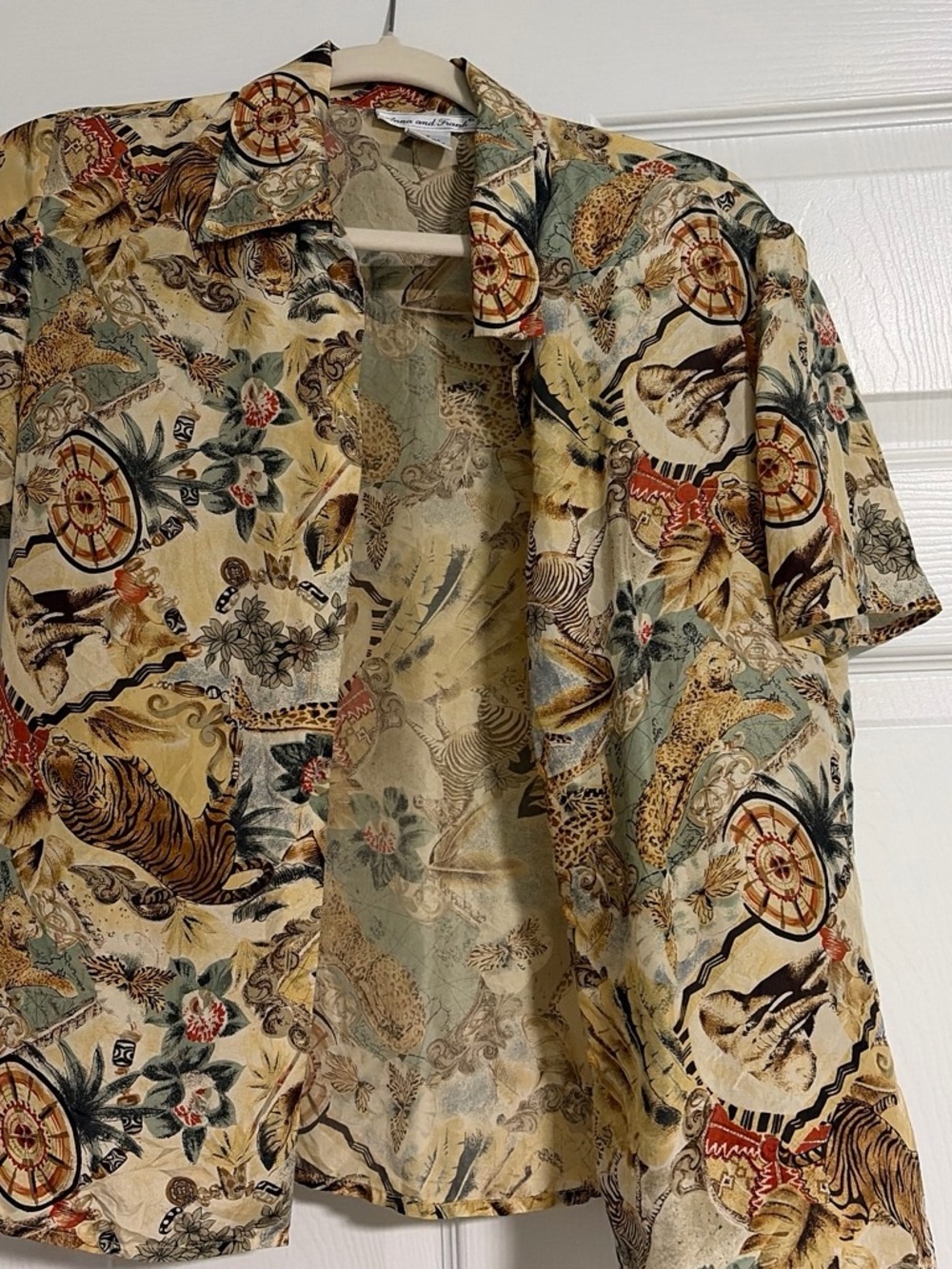 Anna And Frank Beige Tropical Animal & Olive Short-Sleeve Shirt Jacket